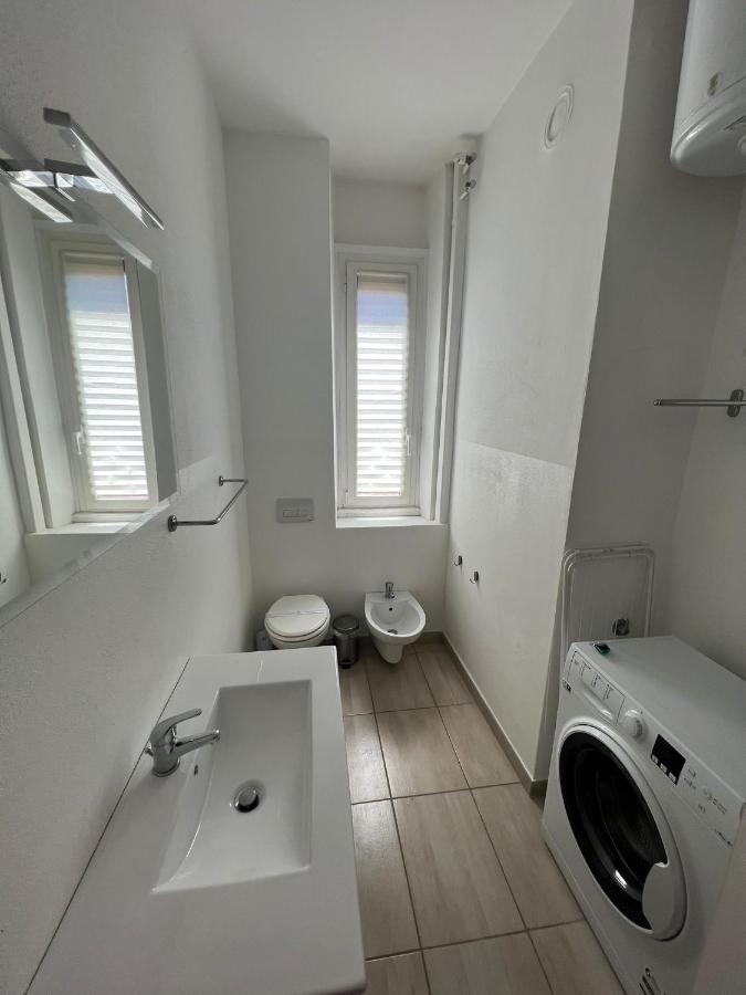 Apartment Via Treviso 6 มิลาน ภายนอก รูปภาพ